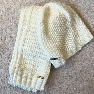 S/M Michael Kors Winter Hat and Scarf